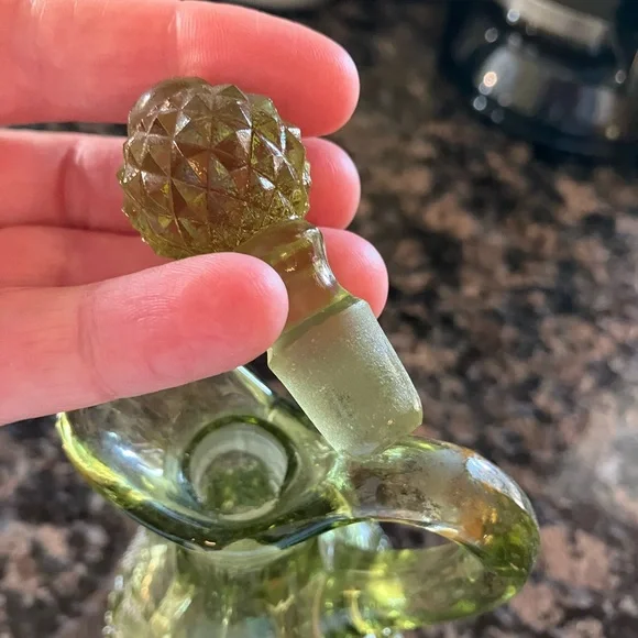 Vintage Indiana Green Glass Decanter with Stopper - Picture 3 of 4